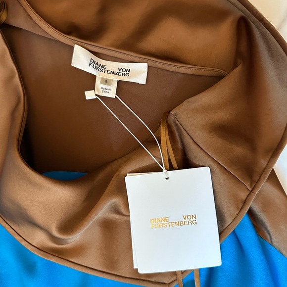 Stunning DVF one shoulder top - Picture 3 of 4